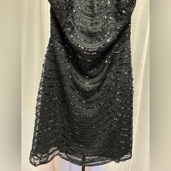 Lulus Glowing Entrance Black Sequin Sleeveless Halter Mini Dress NWT | Large - Picture 3 of 7